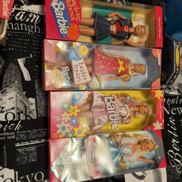 Barbies - Picture 12 of 15